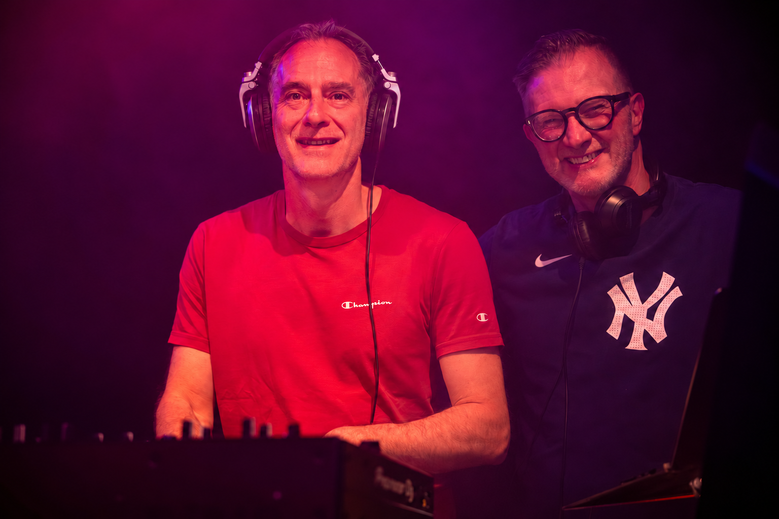 Marvellous80 - Label DJ Bowgli und Marvellous Stranger am Mischpult